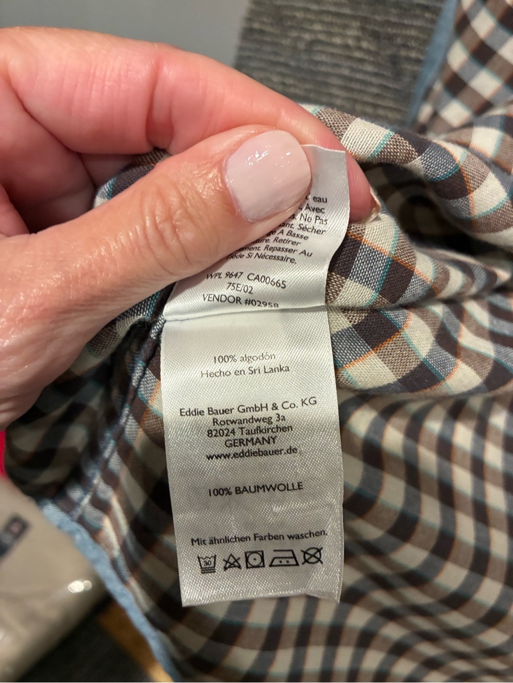 Shirt Subcategory Classification - Picture 3 of 8